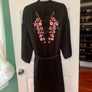 H&M light silky smooth night gown